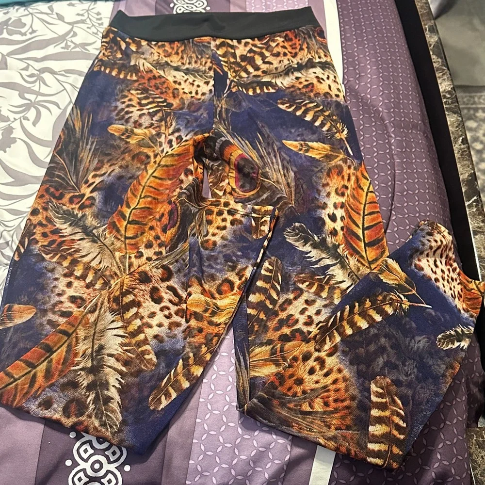 Animal Print Leggings with Black Waistband - Picture 4 of 5